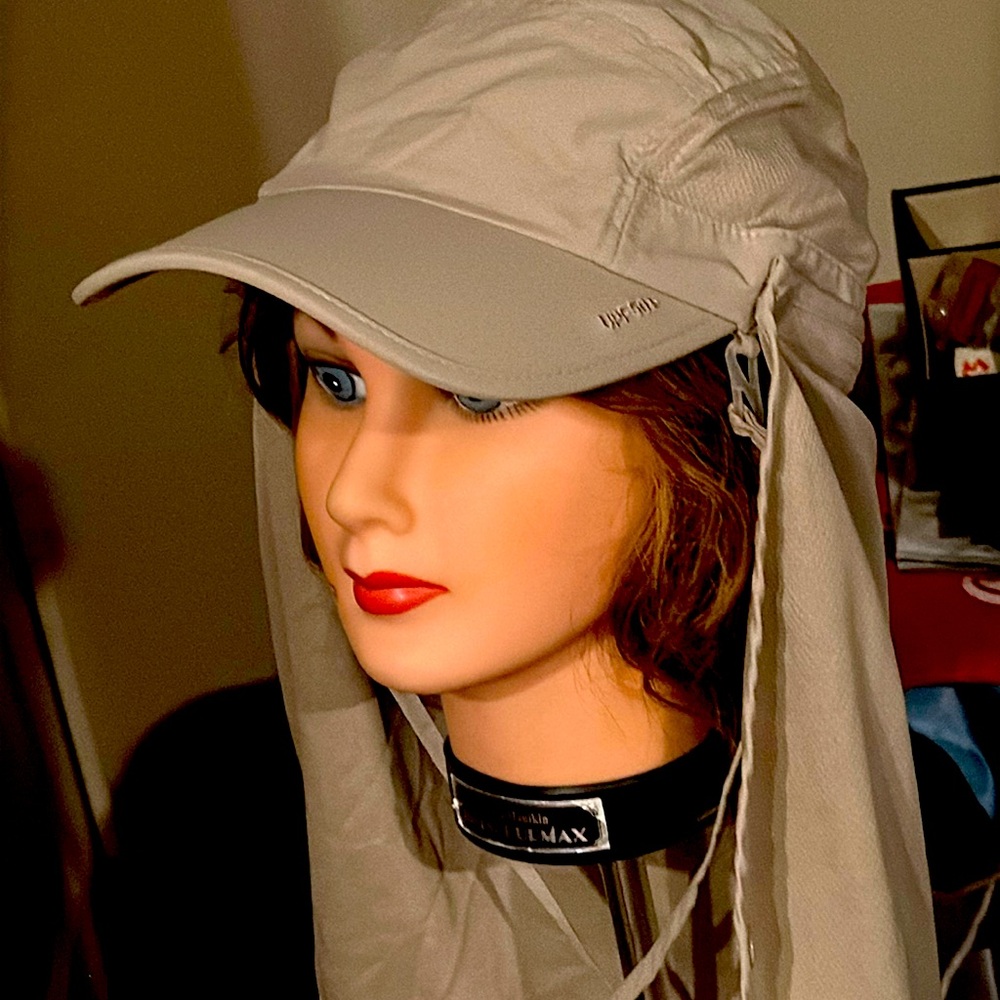 NWOT Ushake UPF 50 Full Coverage Cap